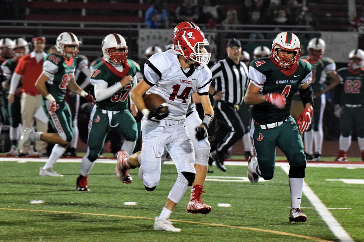 Lancaster Legends Varsity Football vs Jamestown Football Max hits the corner