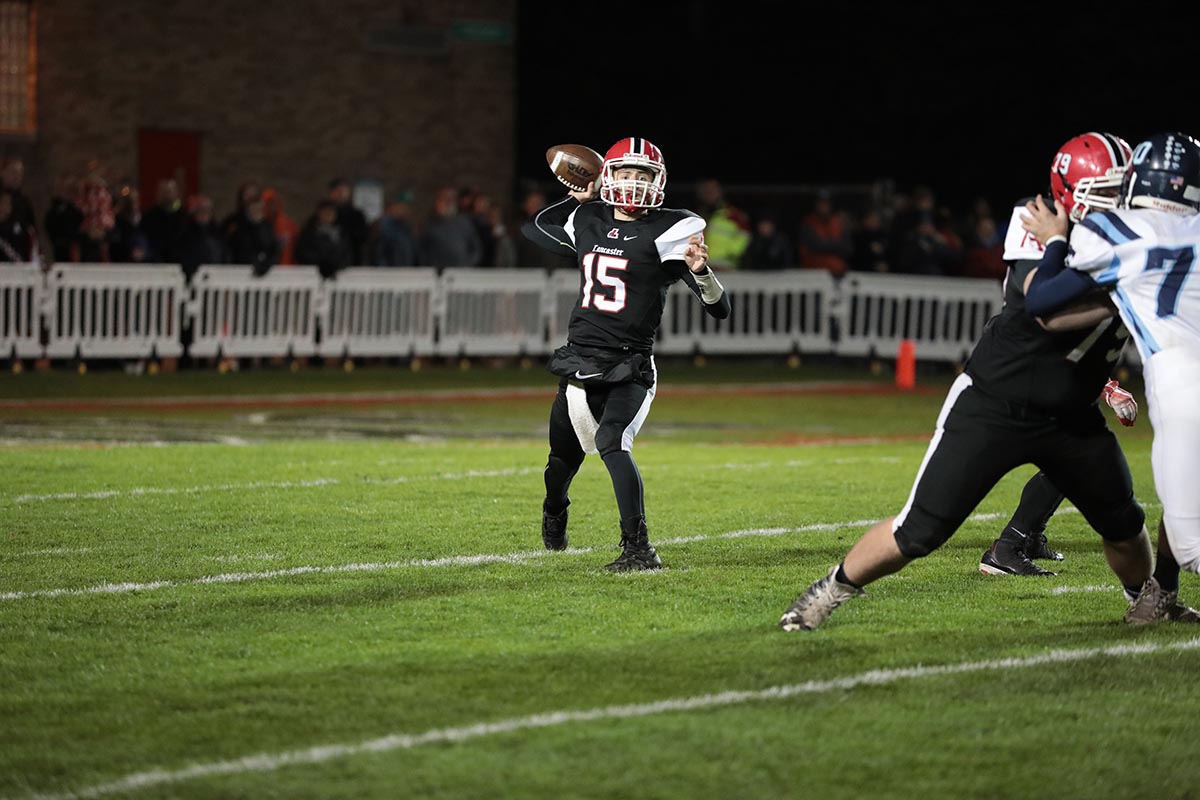 Mansell looking to throw the ball