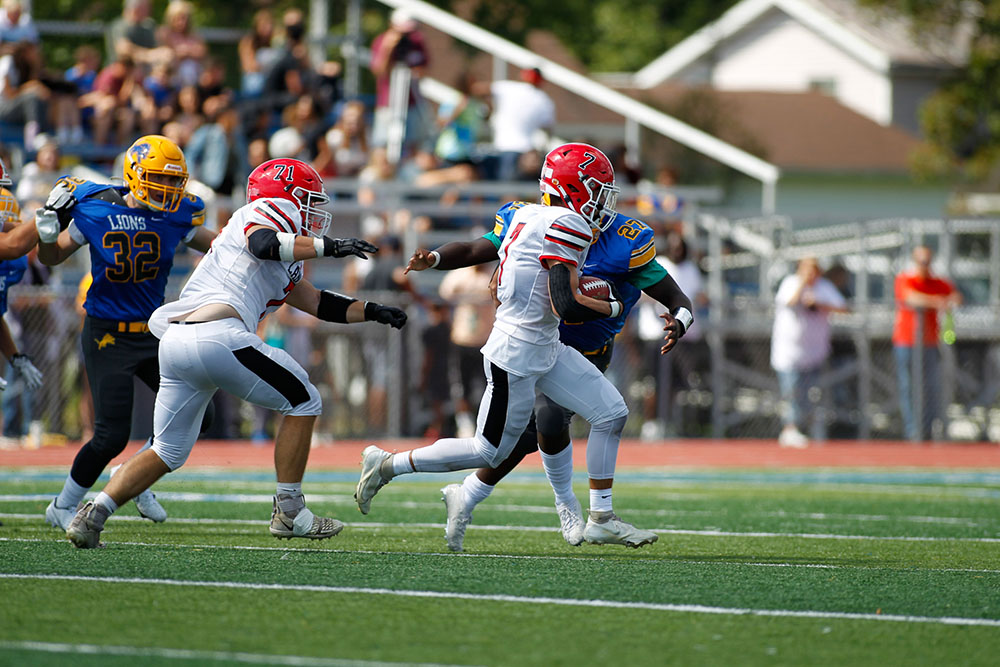 Lancaster vs Lockport Lions Running for Daylight!