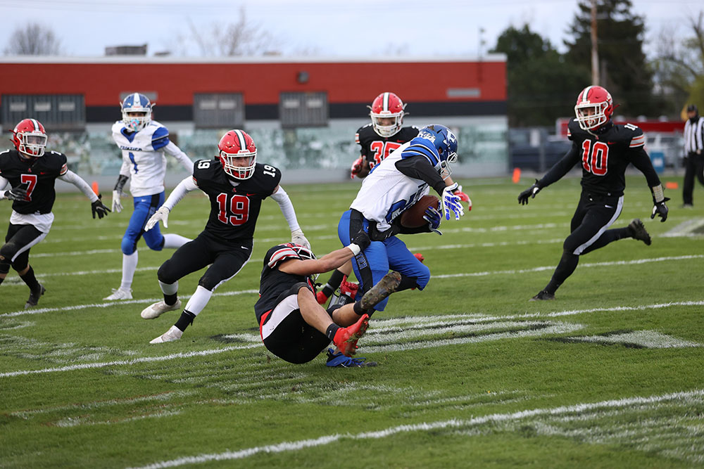 Lancaster vs Frontier Falcons Fullback running down the field!