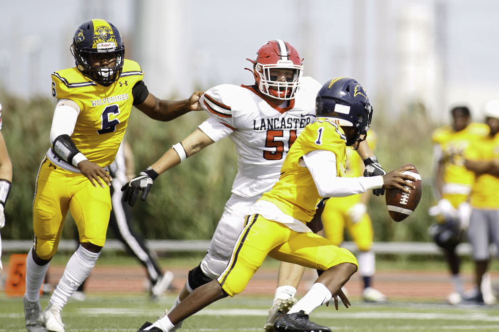 Lancaster vs Niagara Falls Getting after the QB