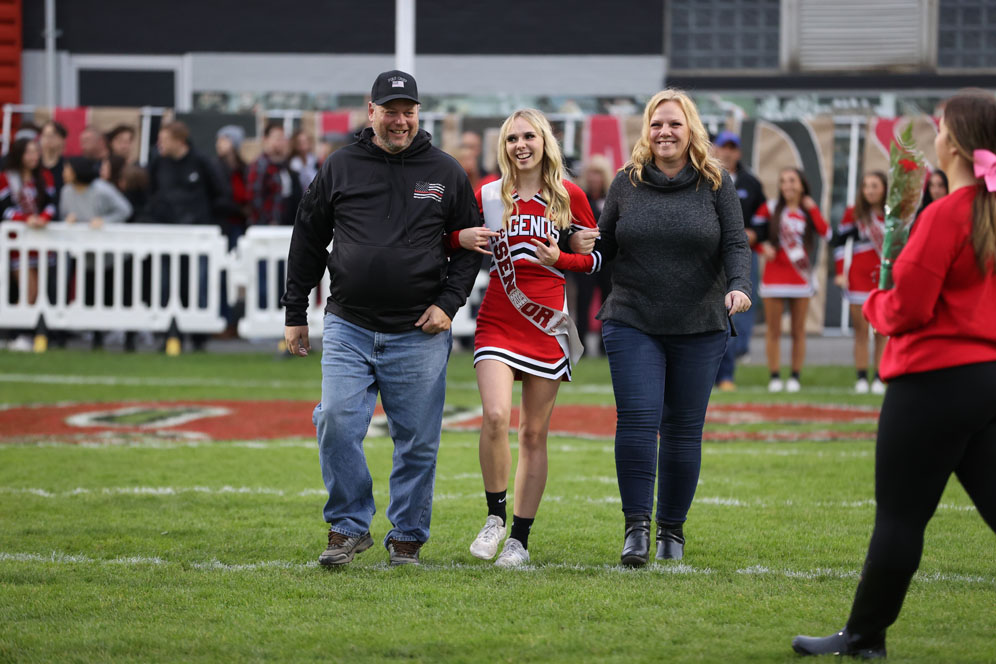 Lancaster Cheerleader and Parents