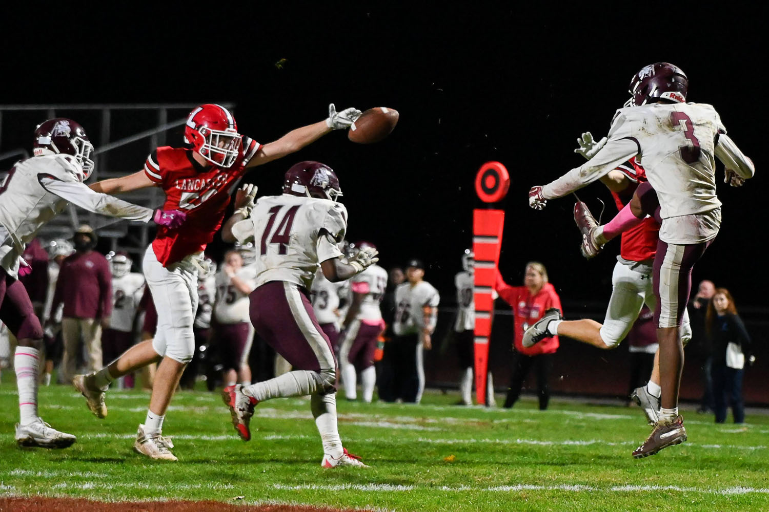 Lancaster blocking a Hutch Tech Punt