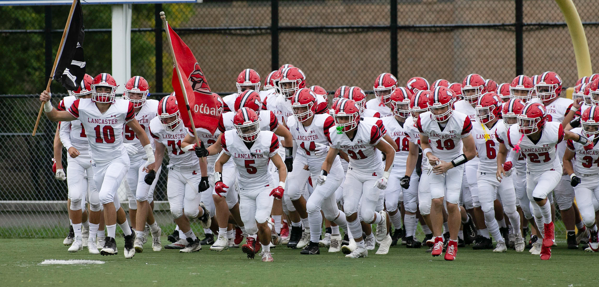 Lancaster Legends hitting the field against Hutch Tech