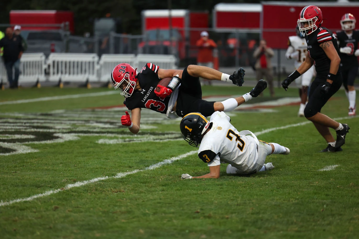 Dive into the endzone